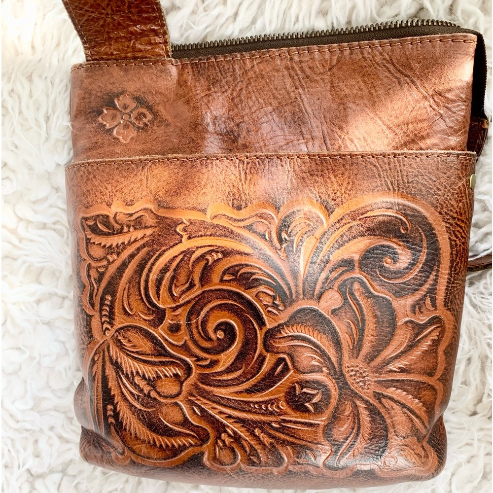 Gorgeous, leather embossed Patricia Nash purse.